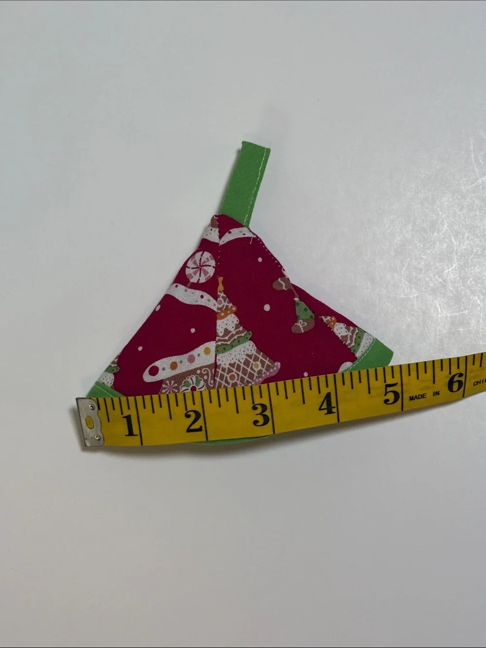 Handmade Christmas Holiday Gingerbread House Themed Quilted Oven Mitt 6 Pc Set